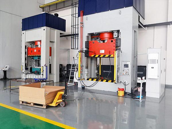 上下模具溫差控制難題？玻璃鋼油加熱器輕松解決