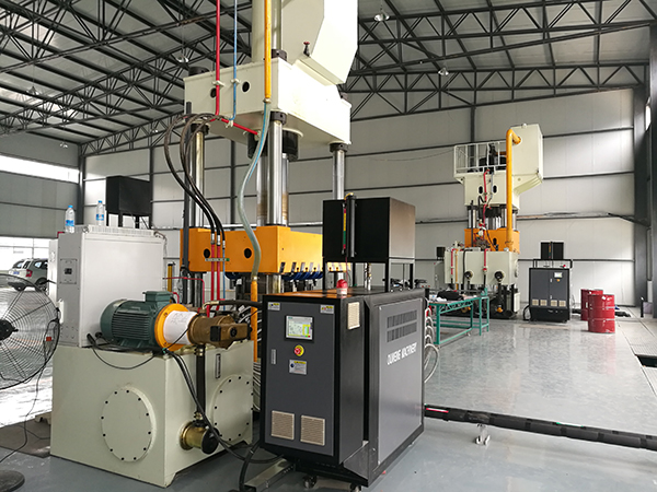 芳綸纖維成型模溫機如何改善生產效率？