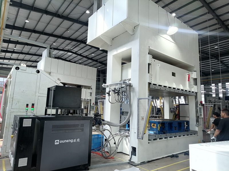 油溫機溫度降不下來怎么辦？