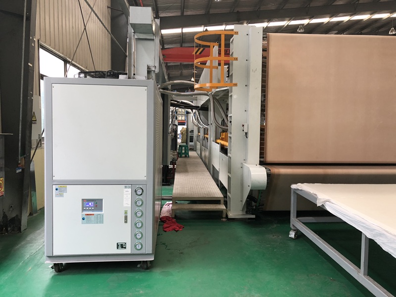 <a href='http://www.110663.com/p_lengshuiji.html' class='body-link'>工業冷水機</a>不制冷什么原因？