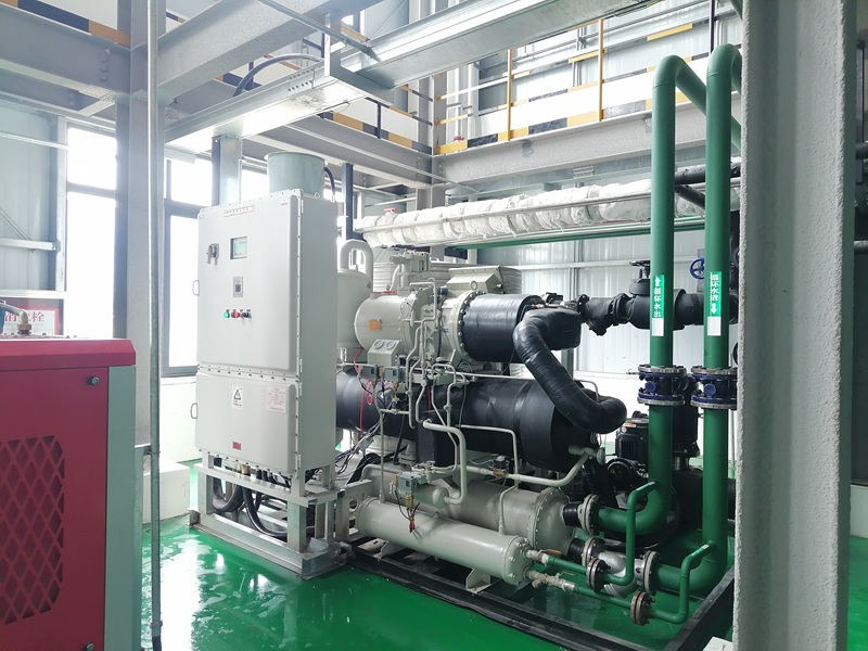 冷水機組冷凝器出水的溫差正常為多少？