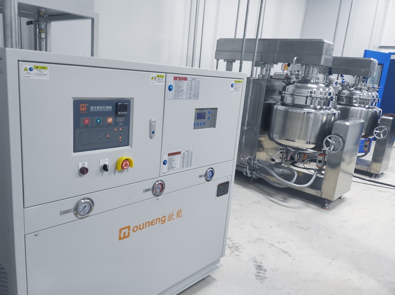 <a href='http://www.110663.com/product/gaodiwenyitiji.html' class='body-link'>高低溫一體機</a>壓力不足怎么辦？